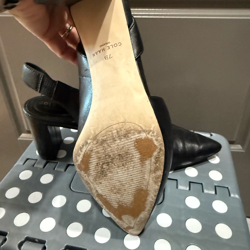Cole Haan Grande Series Black Leather Pointed Toe Heels - Picture 3 of 3
